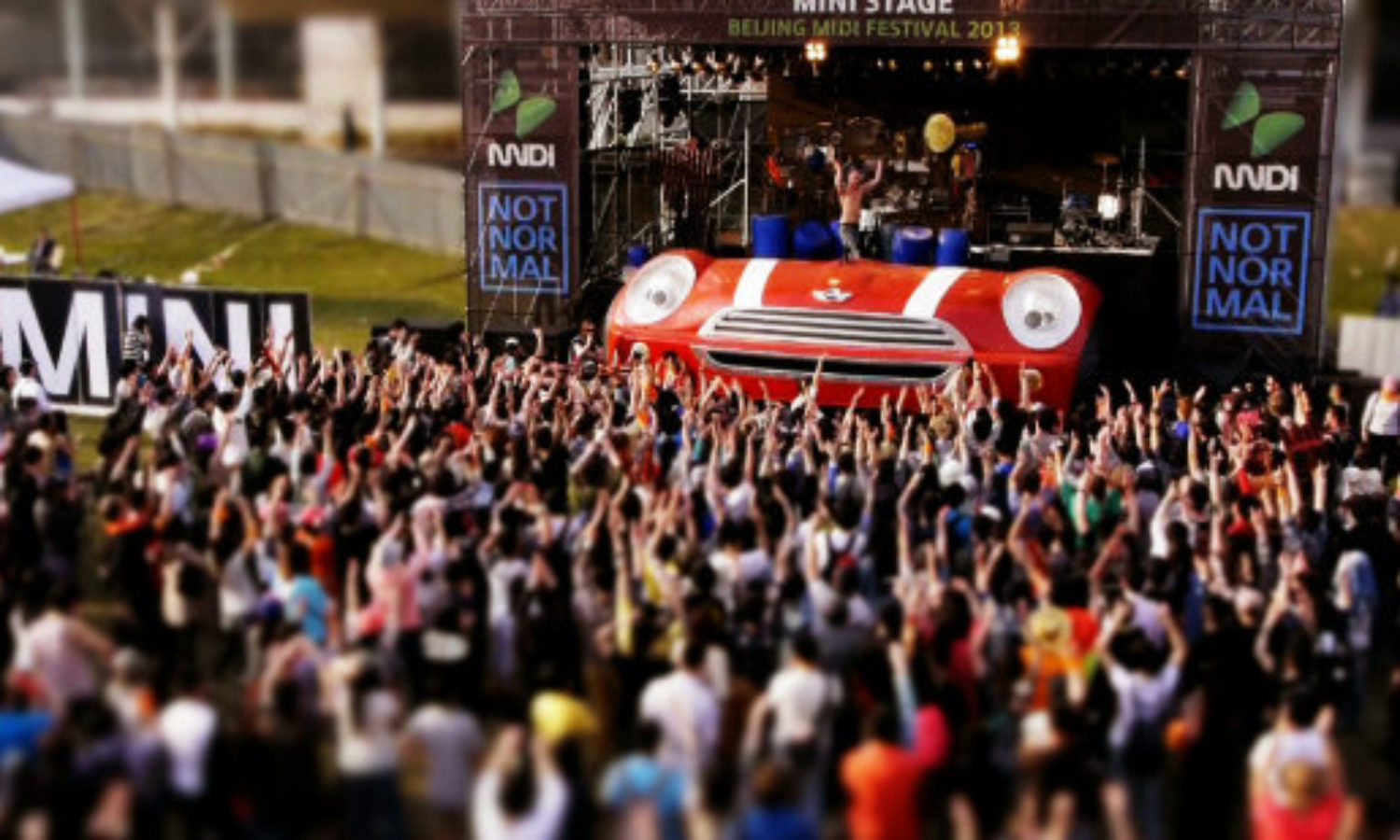 Midi Festival in Beijing in tilt-shift video